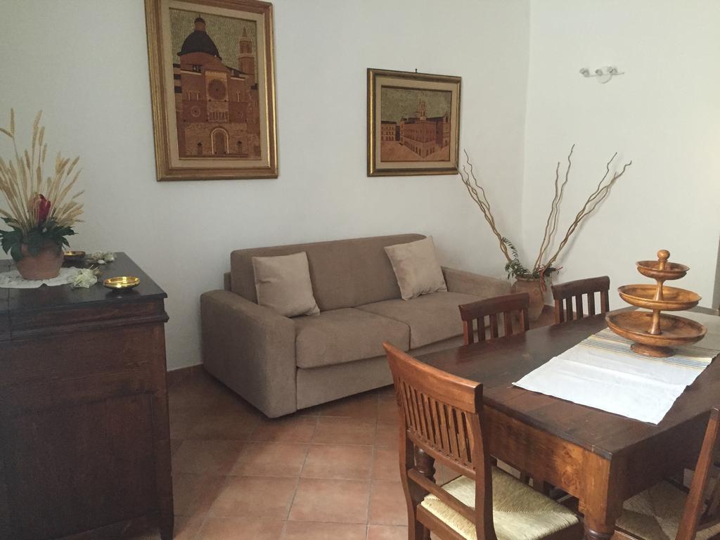Apartament Casa Di Emanuela Spello Pokój zdjęcie