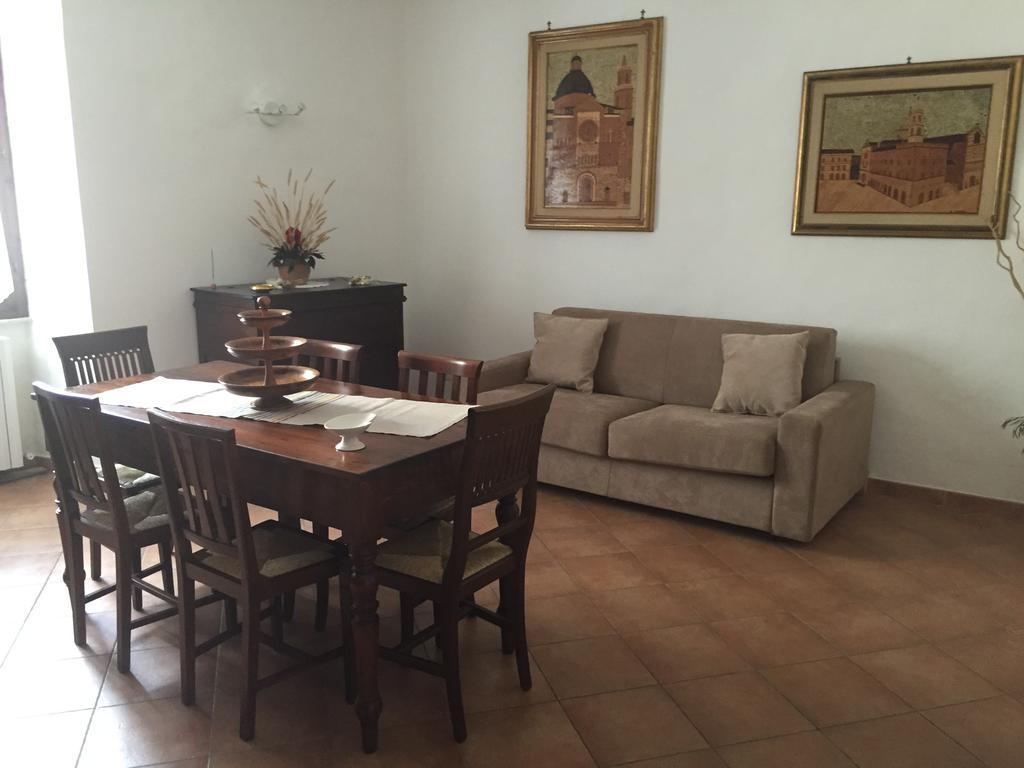 Apartament Casa Di Emanuela Spello Pokój zdjęcie